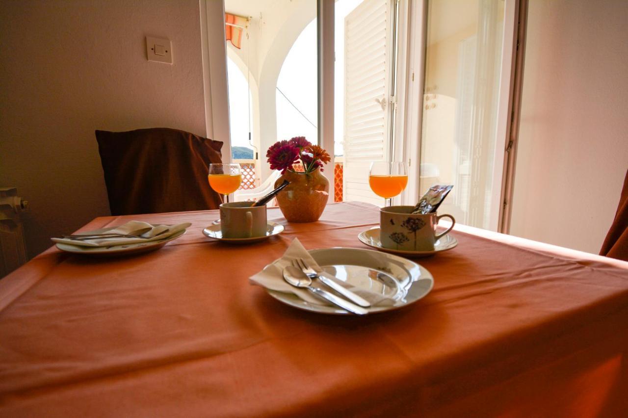 Apartmani Jasmina Supetarska Draga Esterno foto